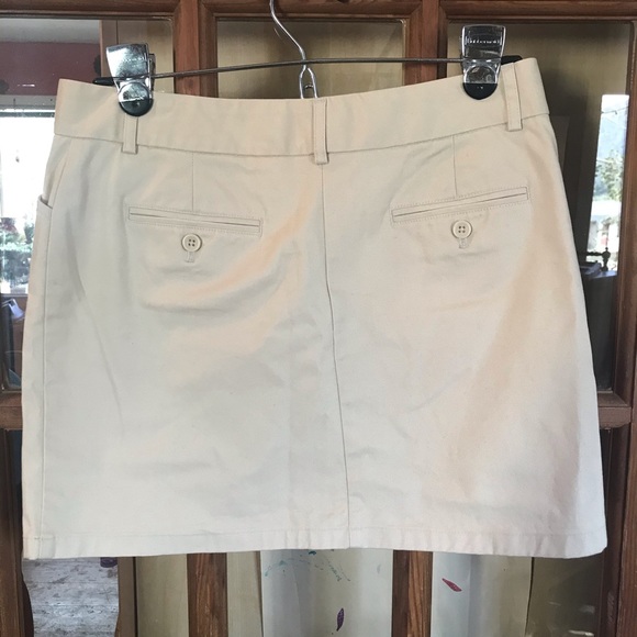 Express Business Skirt Suit - Picture 4 of 8